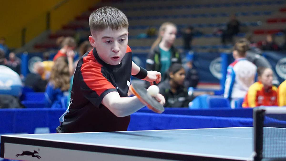 Ben and Naphong reach last 32 in Italy