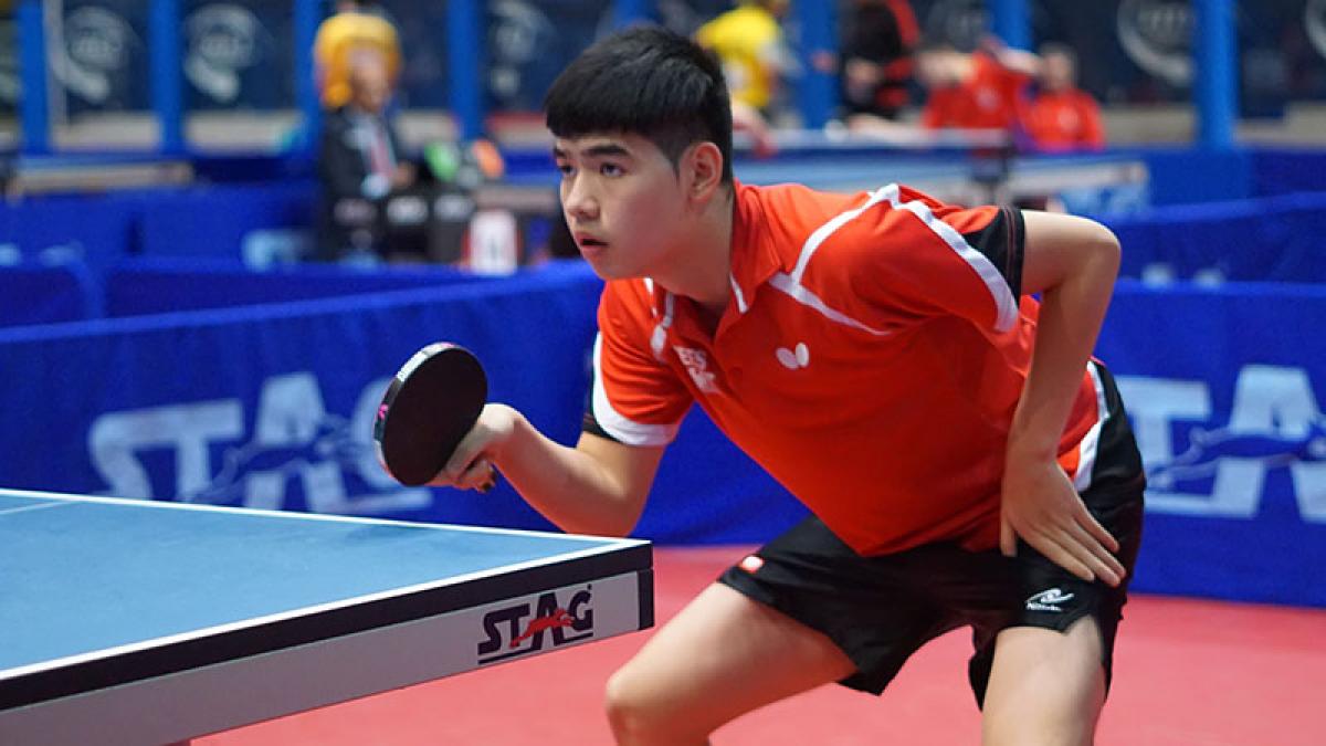 English pair lose out to seeds in Italy