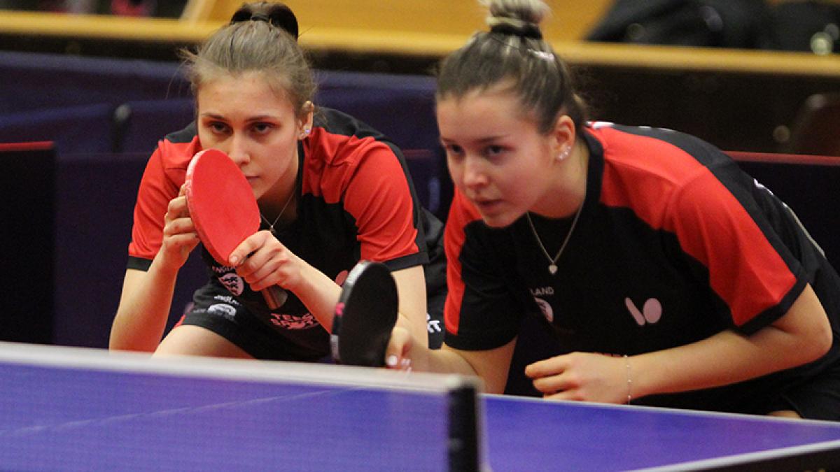 English pairs in semi-final defeats